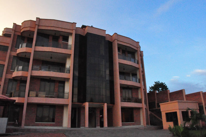 Faraja Hotel روهينجيري المظهر الخارجي الصورة